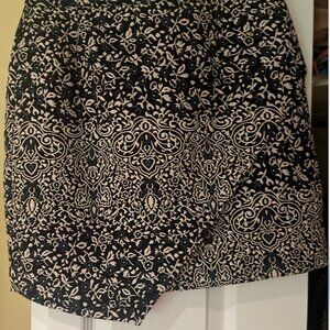 H&M Skirt - New with Tags!!